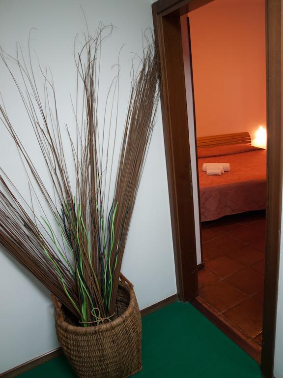 Hotel Garibaldi La Maddalena  Room photo